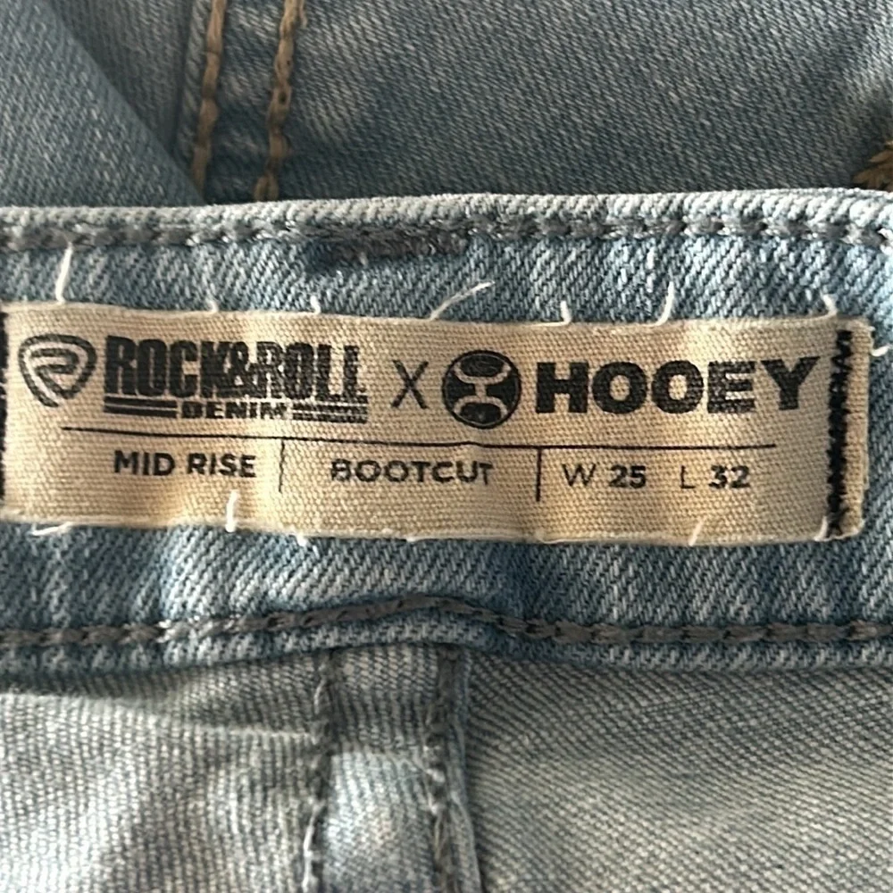 Rock & Roll X Hooey cowgirl boot cut jeans size 25